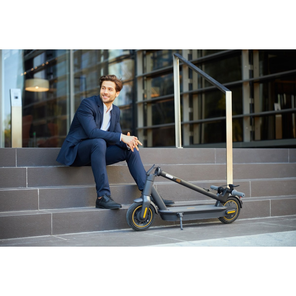 Elektrokoloběžka Ninebot by Segway Kickscooter MAX G30E II