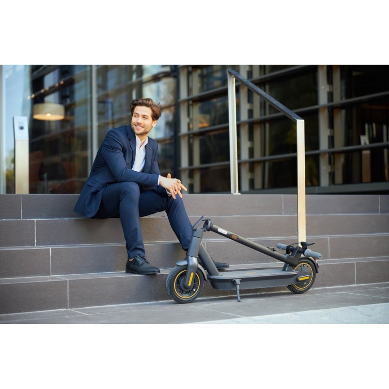 Elektrokoloběžka Ninebot by Segway Kickscooter MAX G30E II