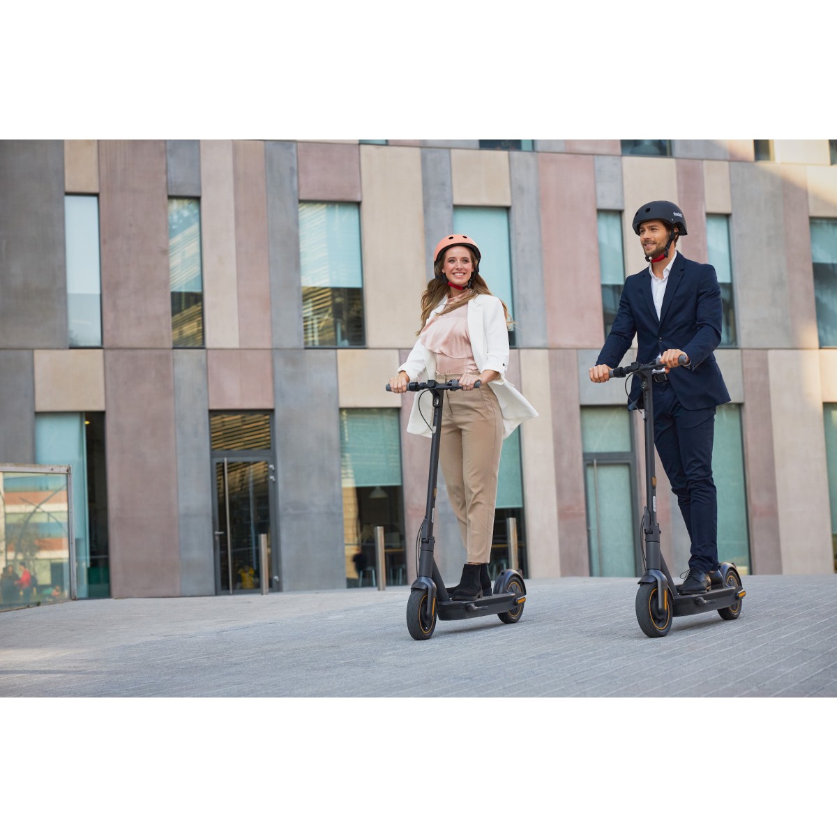Elektrokoloběžka Ninebot by Segway Kickscooter MAX G30E II