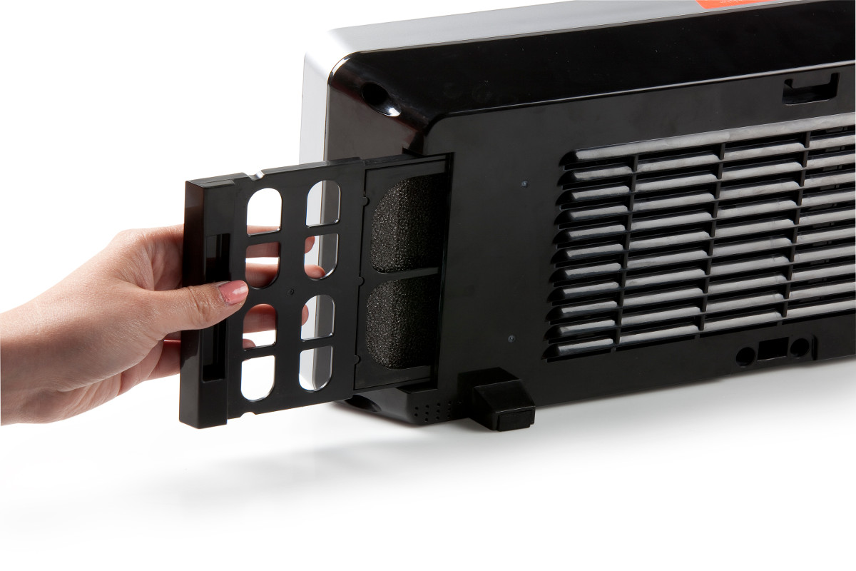 Závěsné keramické topení s ventilátorem DOMO DO7341H